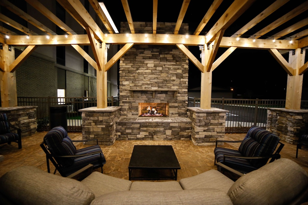 Hampton Inn & Suites Forest City - photo 33