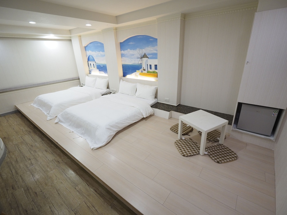 Heyue Hotel — Hsinchu