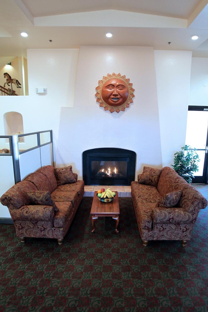 Gateway Studio Suites - photo 13