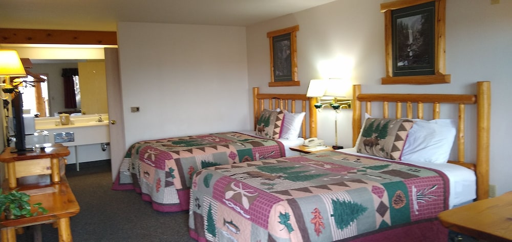 The Ponderosa Motel - photo 14