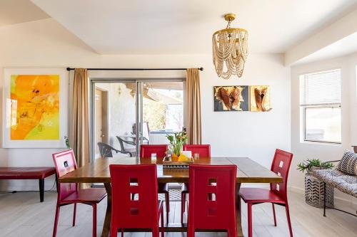 Electroliquid's Casa Pueblo Joshua Tree — 4-Star Luxury Hotel in Joshua Tree, United States