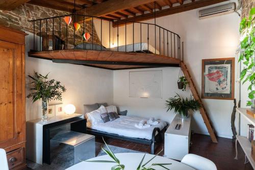 Chimaera Hotel - carbon neutral hotel in Himare