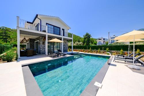 Perfumed Garden Luxury Villa Yesiluzumlu Fethiye by Sunworld Villas — 4-Star Luxury Hotel in Fethiye, Turkey