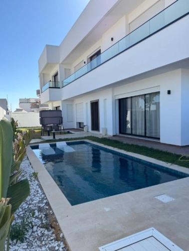 Villa privée de luxe — 4-Star Luxury Hotel in Beni Khiar, Tunisia