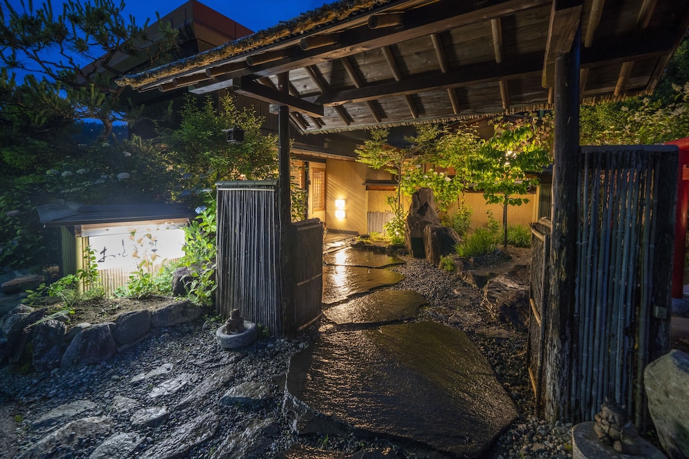 Otogitei Kofu in Hakuba, Japan