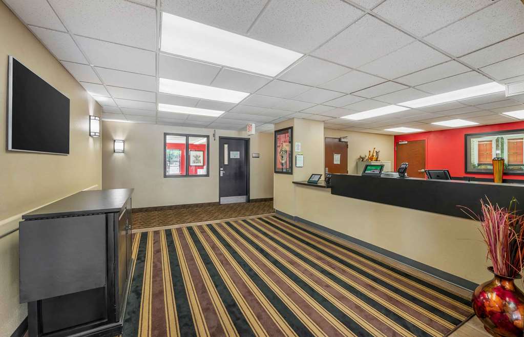 Extended Stay America Suites Merrillville US Rte 30 - photo 4