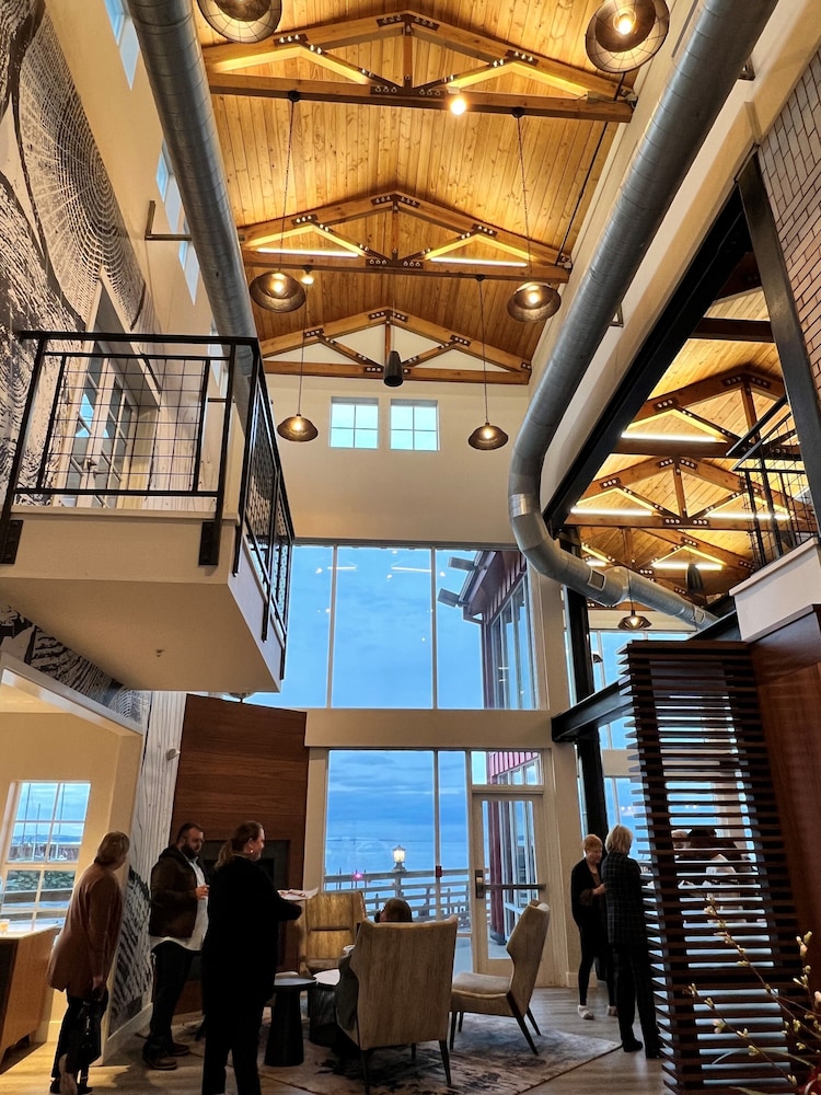 Cannery Pier Hotel & Spa - photo 9