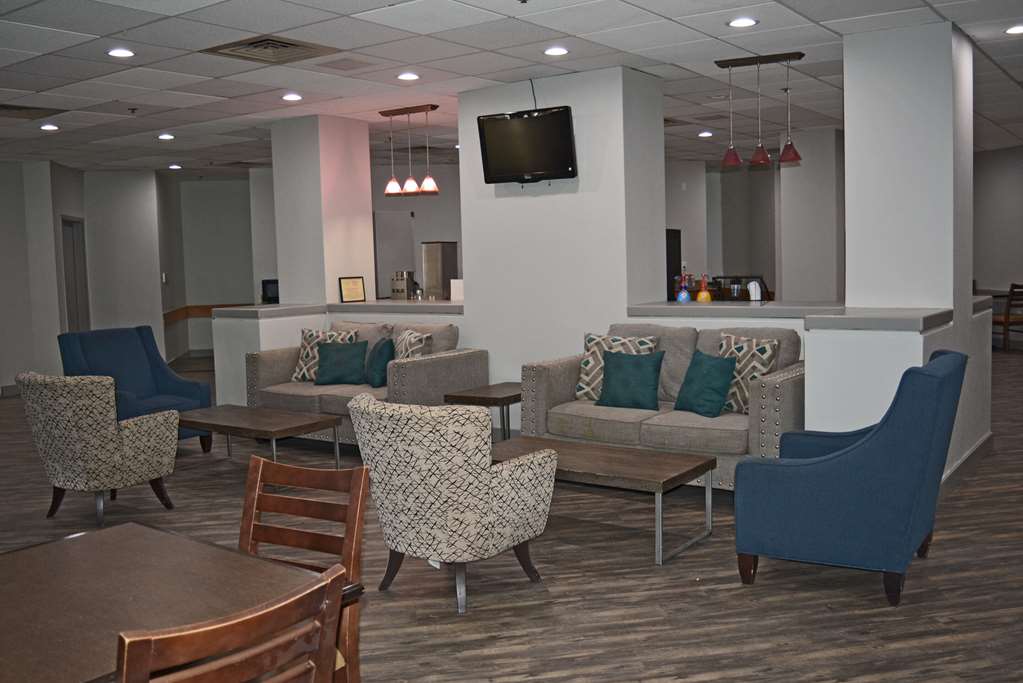 Quality Inn & Suites East Syracuse Carrier Circle - photo 25