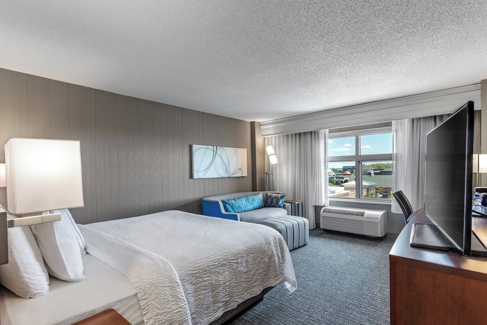 Courtyard by Marriott Easton Columbus - photo 10