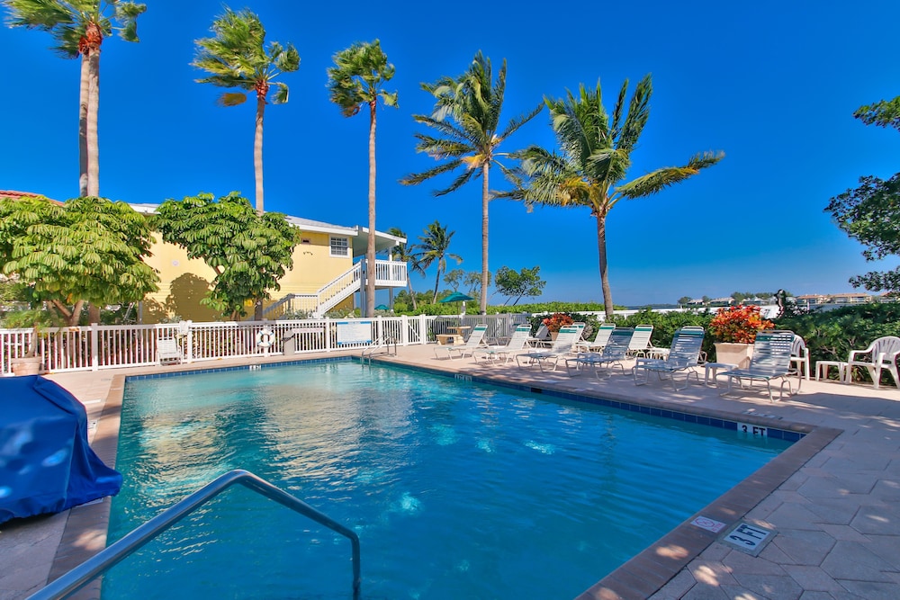 Tradewinds Beach Resort - photo 56
