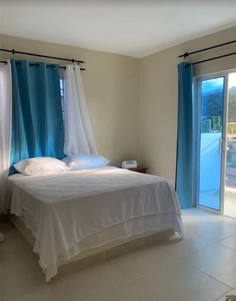 Grand Hotel Mirador Sur — hotel in Constanza