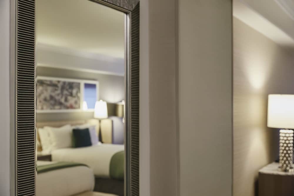 Loews Regency New York Hotel - photo 52