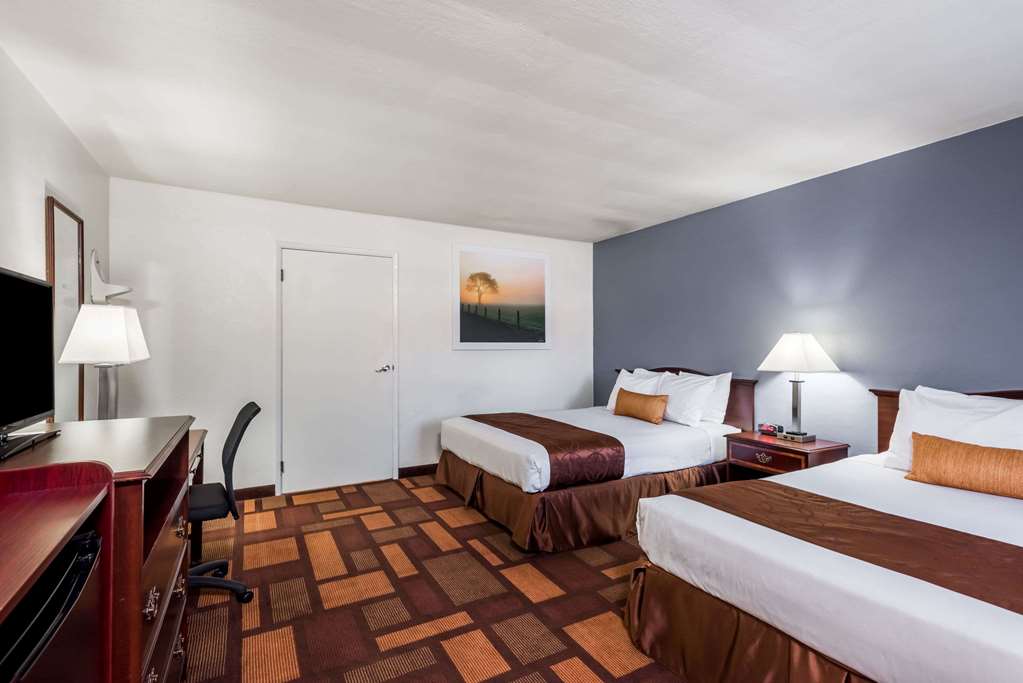Days Inn & Suites by Wyndham Lodi - photo 9
