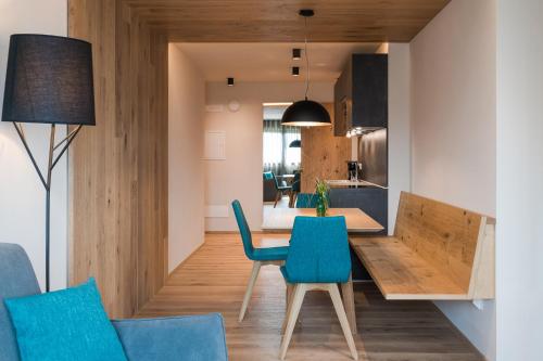 Aparthotel Abina Lana Hohe — Lana