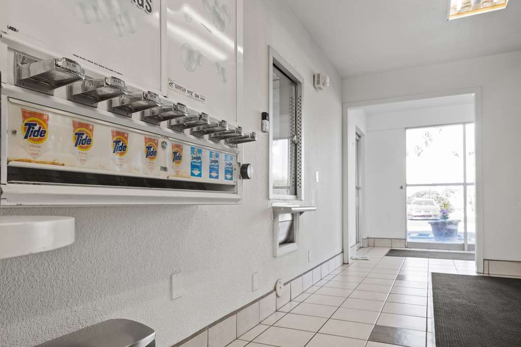 Motel 6 Ventura CA Beach - photo 26