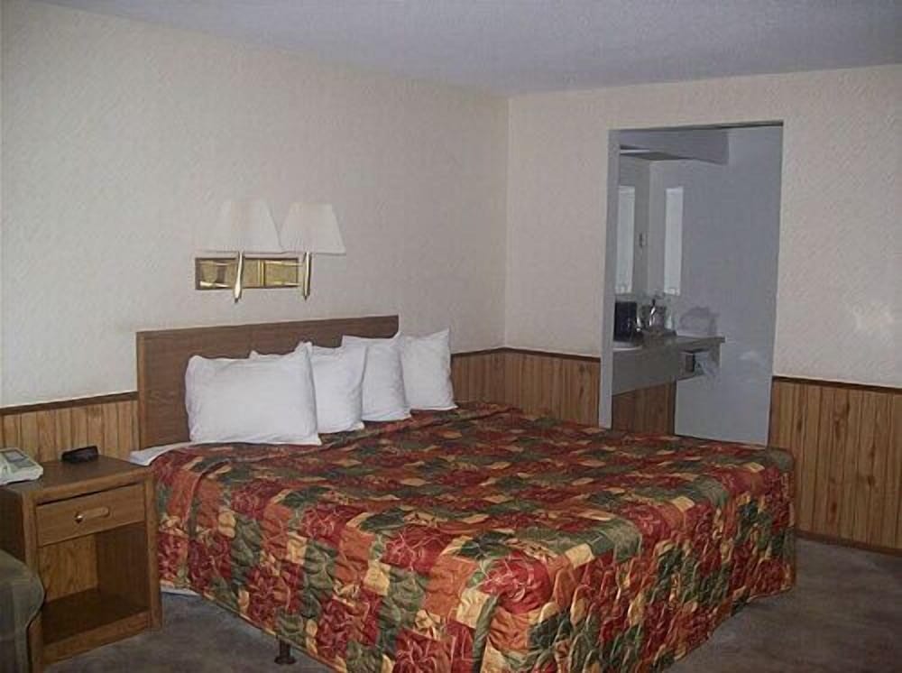 Sagebrush Inn - photo 4