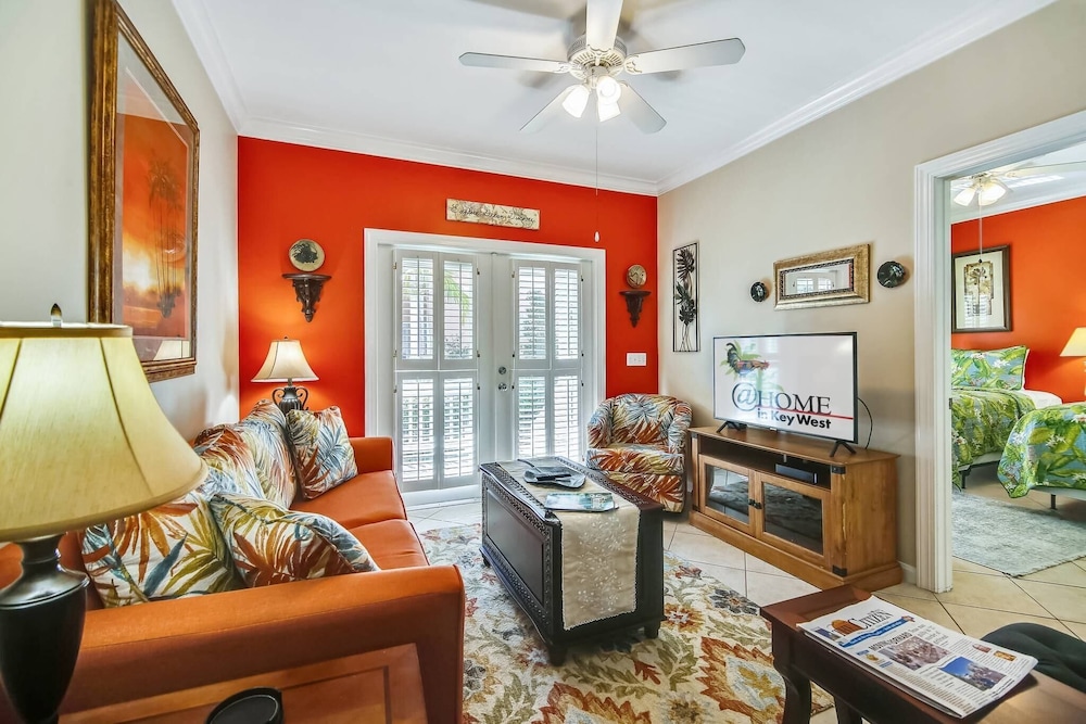 Coral Palm by Avantstay Key West Walkable Gated Community & Shared Pool - photo 4