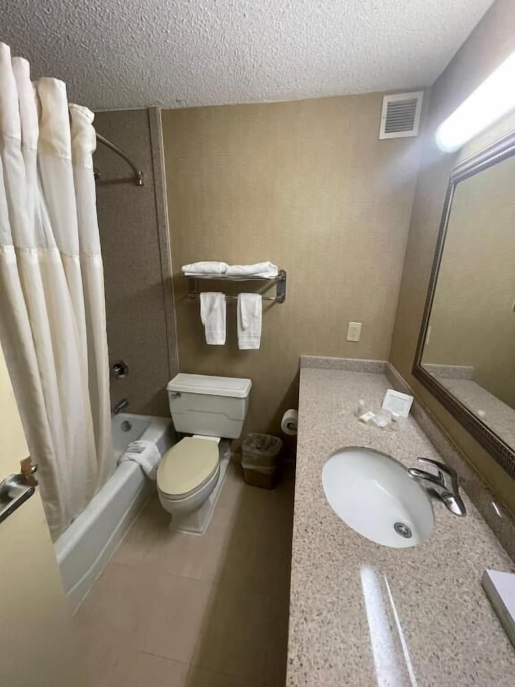 Budgetel Inn & Suites Atlanta - photo 21