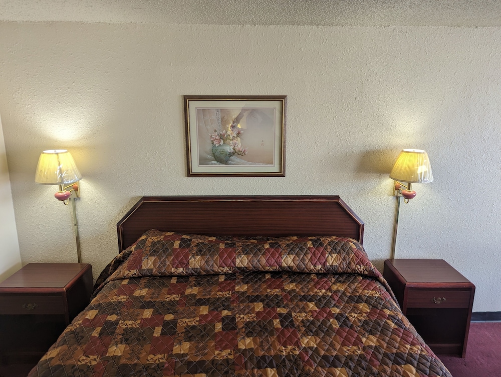 Luxury Inn - photo 6