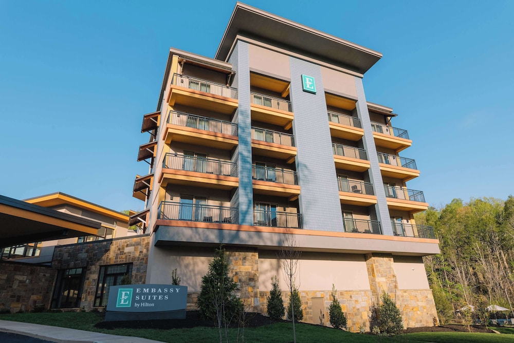 Embassy Suites by Hilton Gatlinburg Resort - featured photo