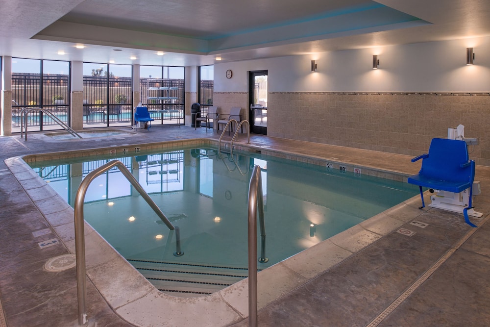 Courtyard Marriott Victorville - photo 26