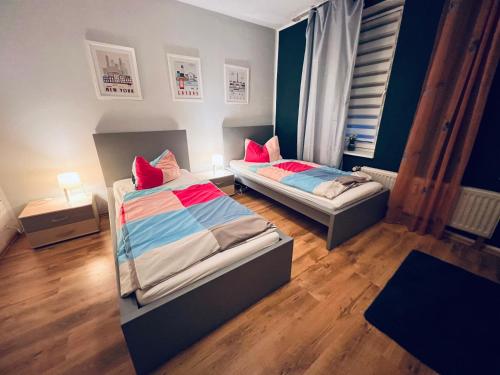 Comfort Apartments Sky Bundesliga PlayStation Grill & Balkon Haus Burgstadt — 4-Star Luxury Hotel in Altena, Germany