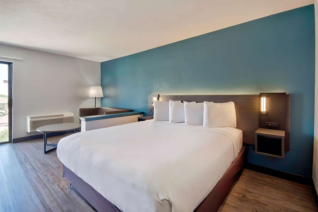 Studio 6 Suites Lawndale CA South Bay - photo 13