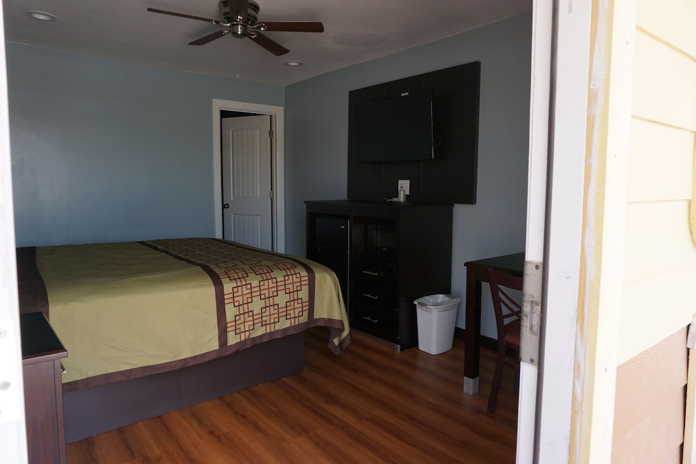Star Light Inn - photo 15