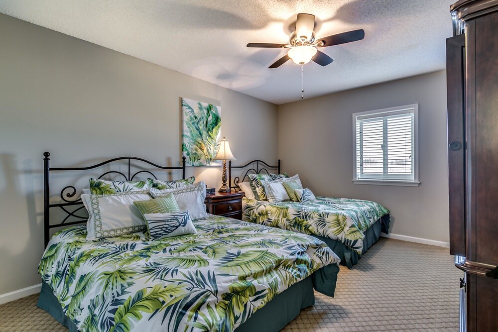 Barefoot Resort North Tower by Condo World - photo 6