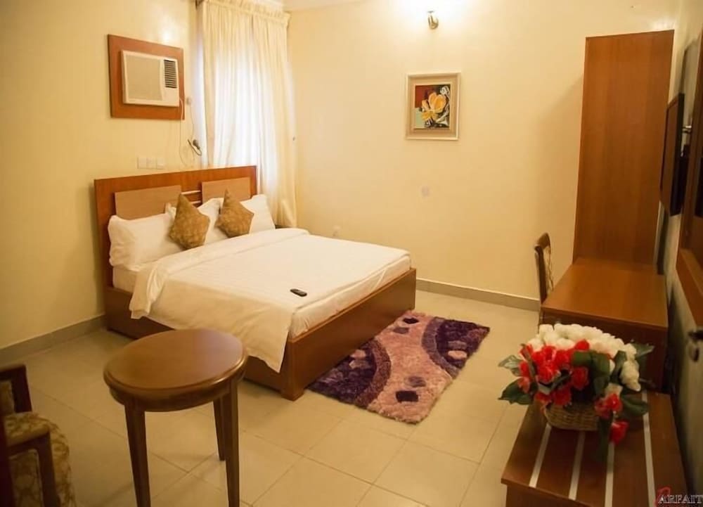 Petrus Hotels Royale - last minute hotel in Abuja