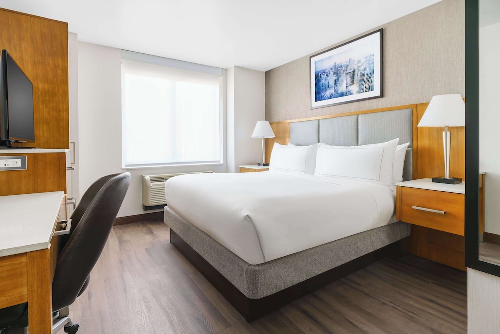 DoubleTree by Hilton Hotel New York City Chelsea - photo 9