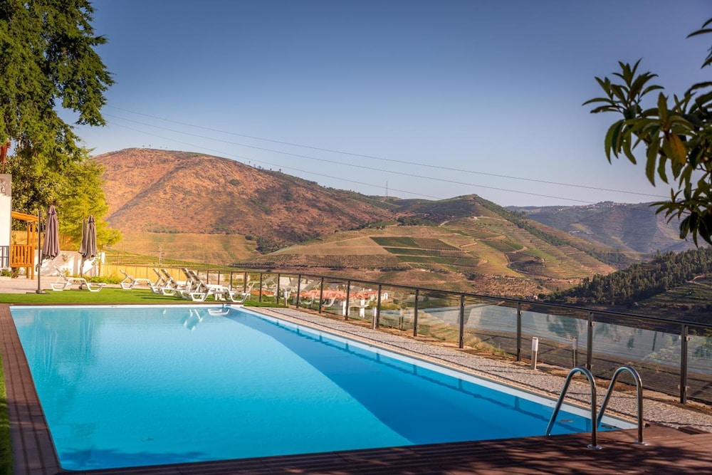 Quinta da Portela Douro — 4-Star Luxury Hotel in Armamar, Portugal