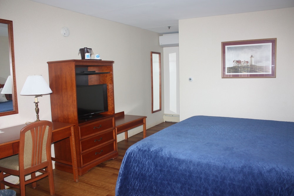 The Towne Motel - photo 41