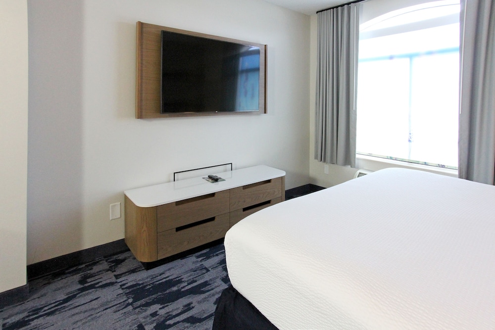 Fairfield by Marriott Inn & Suites Charleston Airport Convention Center - photo 14