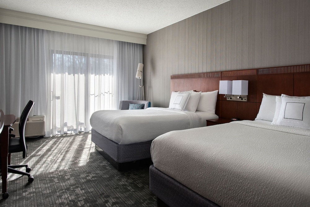 Courtyard by Marriott Mahwah - photo 9
