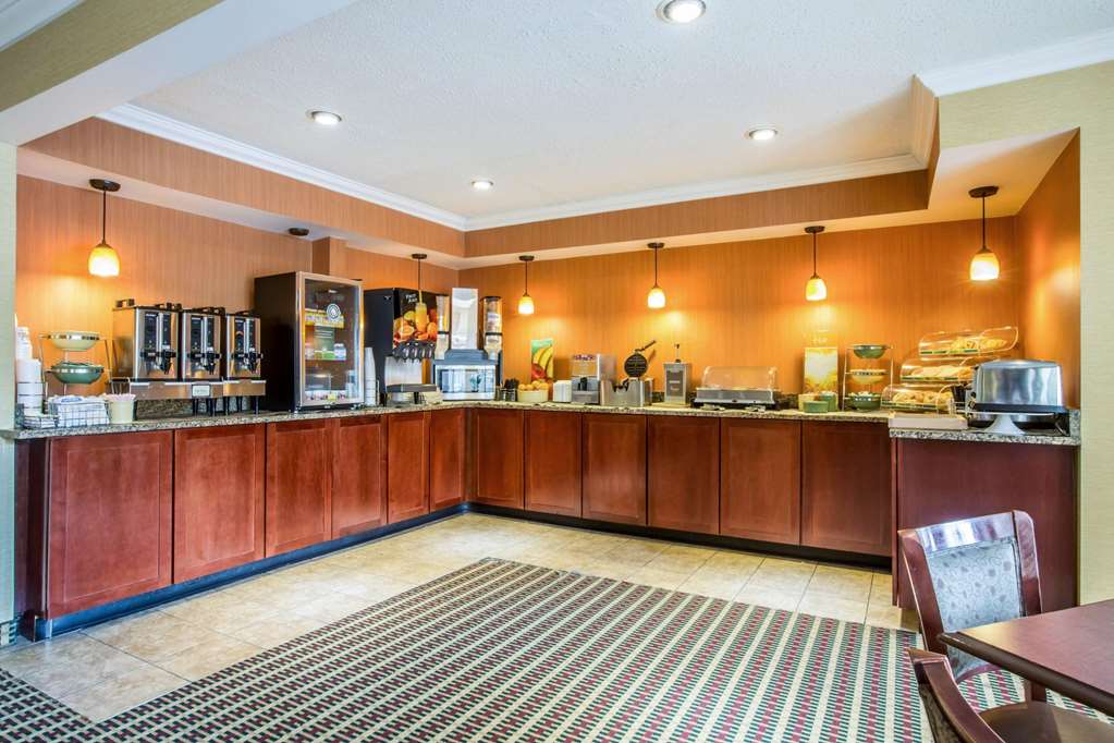 Quality Inn Colchester Burlington - photo 26