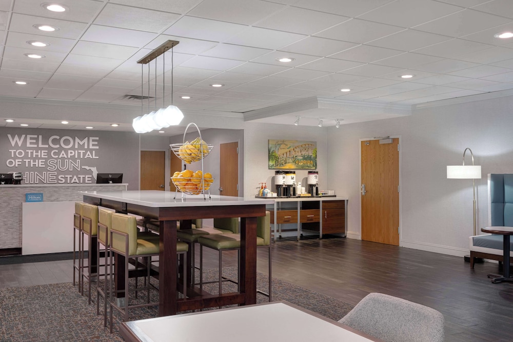 Hampton Inn Tallahassee Central - photo 4