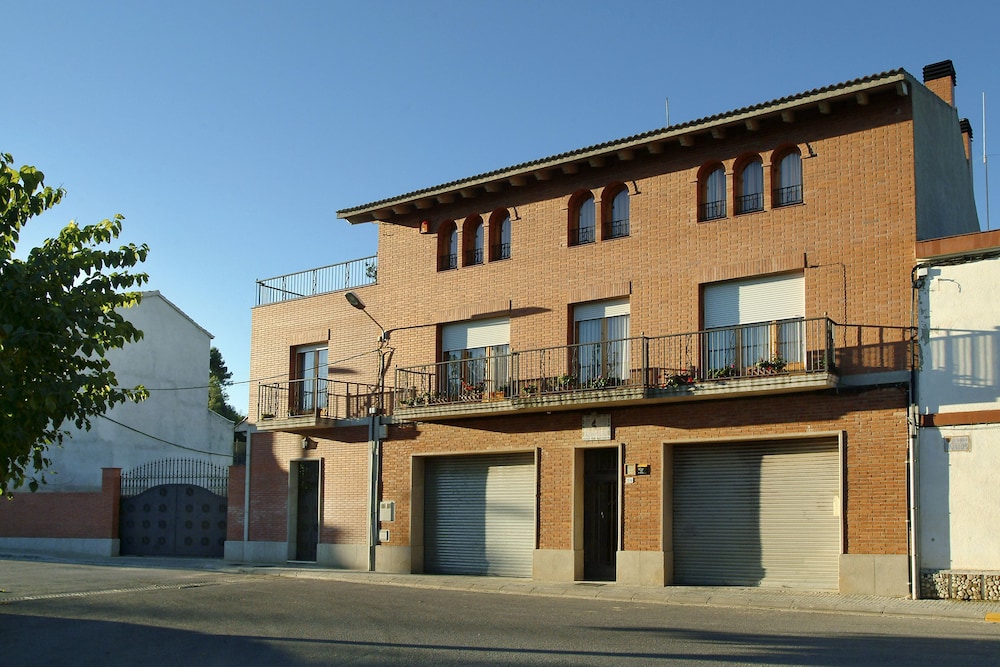 Agroturisme Cal Jeroni — hotel in Avinyonet Del Penedes
