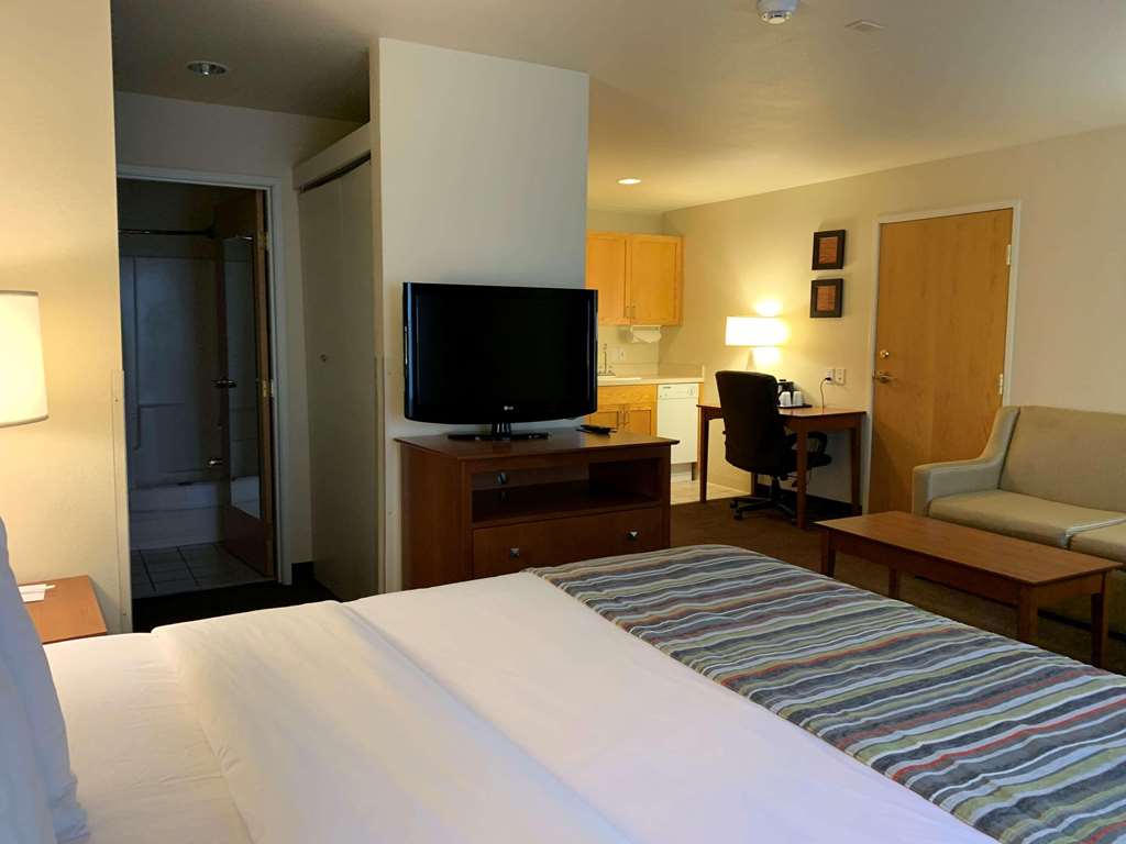 Country Inn & Suites by Radisson Bend OR - photo 12