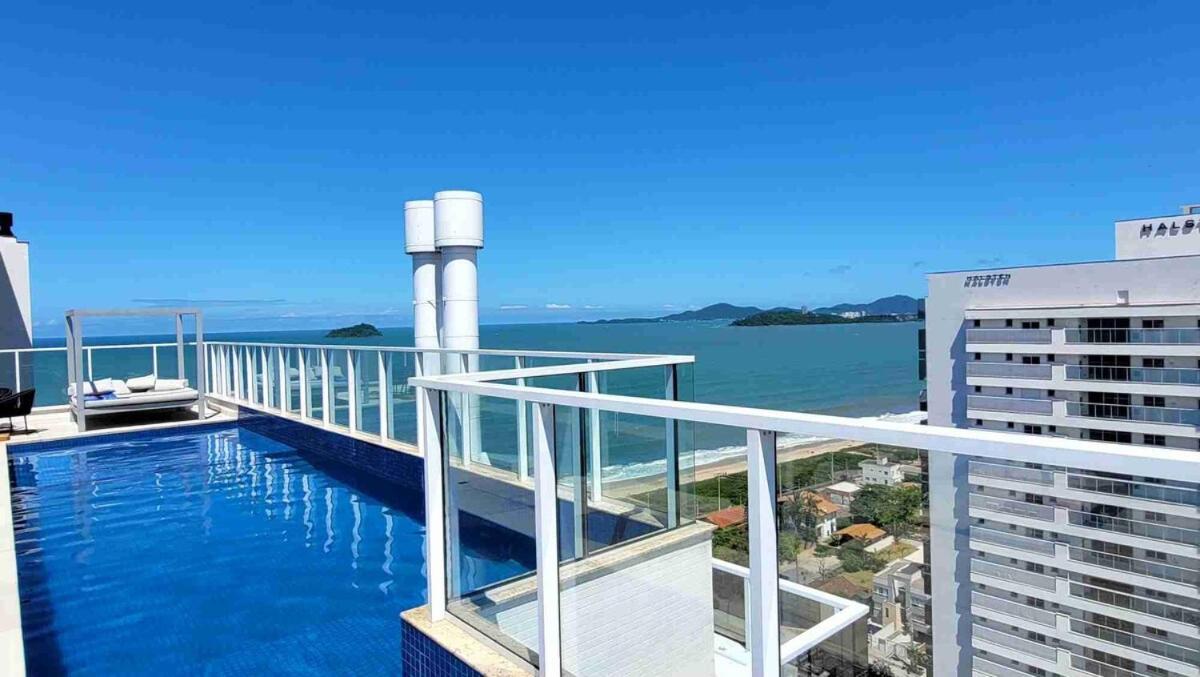 Ap Luxo Vista mar
