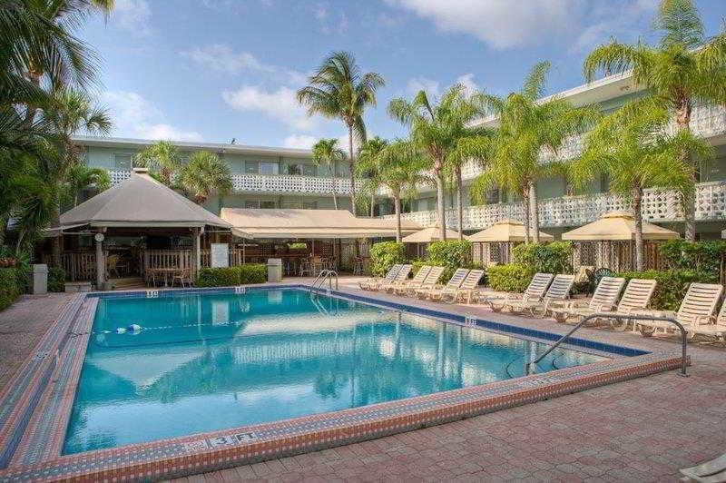 Ramada By Wyndham Fort Lauderdale Oakland Park - photo 2