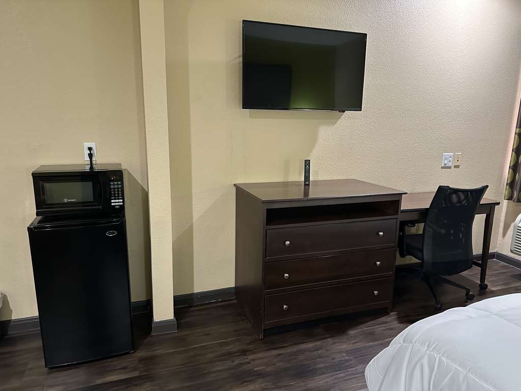 Red Lion Inn & Suites IAH Airport East - photo 16