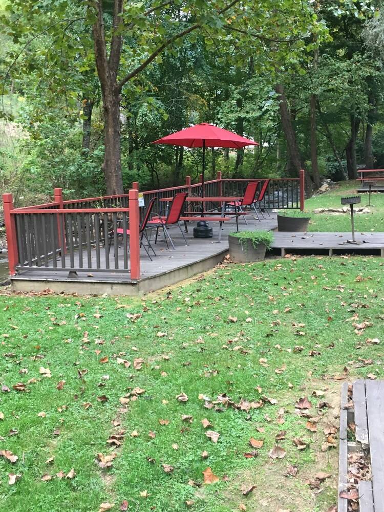 Smoky View Cottages & RV Resorts - photo 56