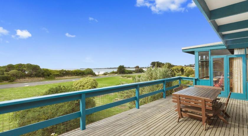 Aqua Blue — Apollo Bay — photo 4