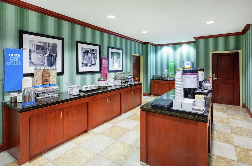 Hampton Inn & Suites El Paso West - photo 41