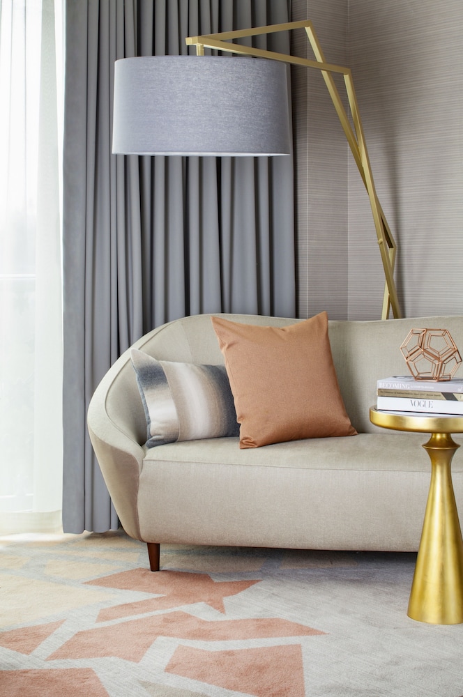 Hotel Crescent Court - photo 8