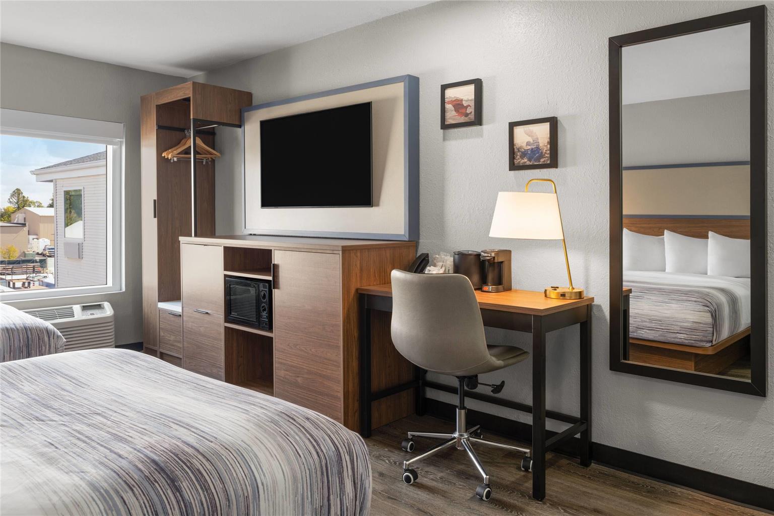 AmericInn by Wyndham Urbana Champaign University Area - photo 20