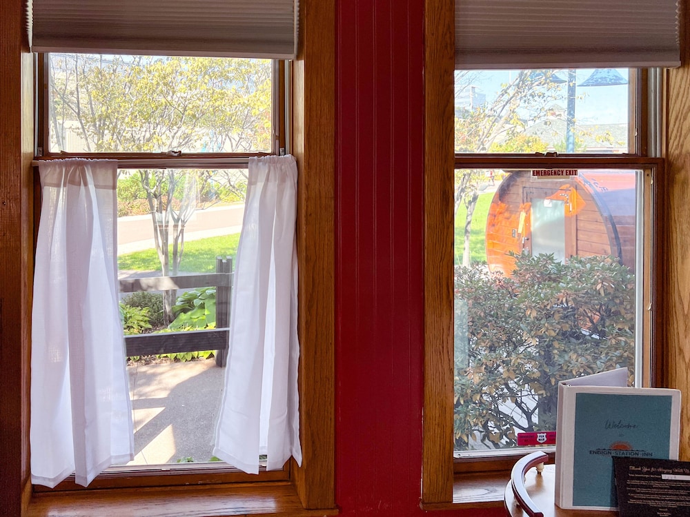 Endion Station Inn Hotel Next to Lake Superior - photo 62