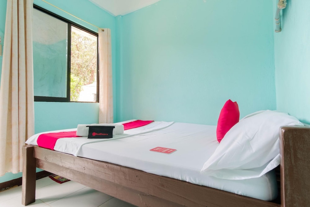 RedDoorz @ Dinagpan Street Coron in Coron, Philippines