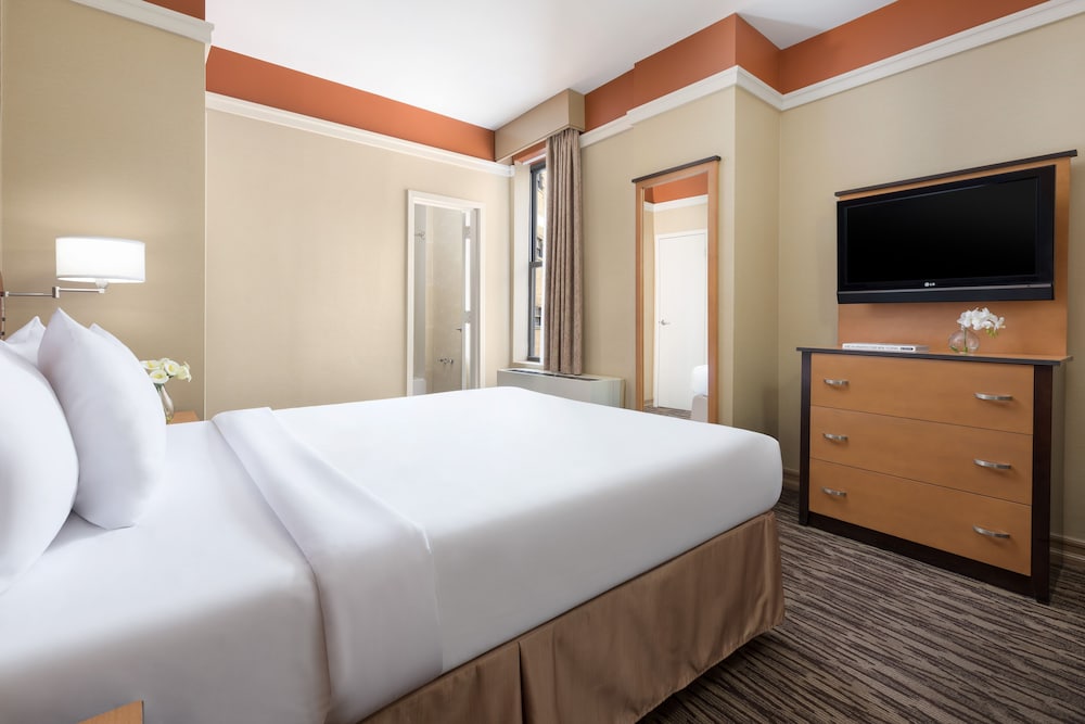 The Hotel @ Fifth Avenue - photo 24